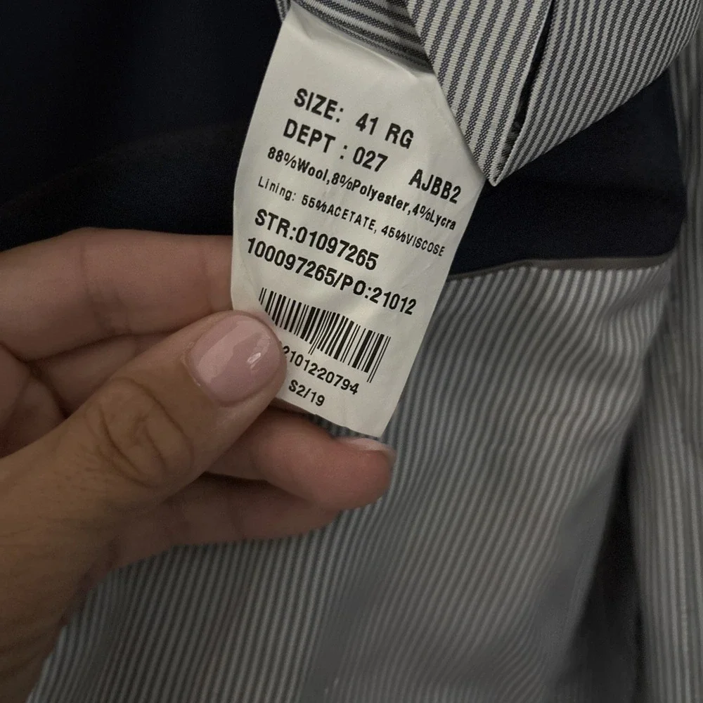Brooks Brothers tagged w35